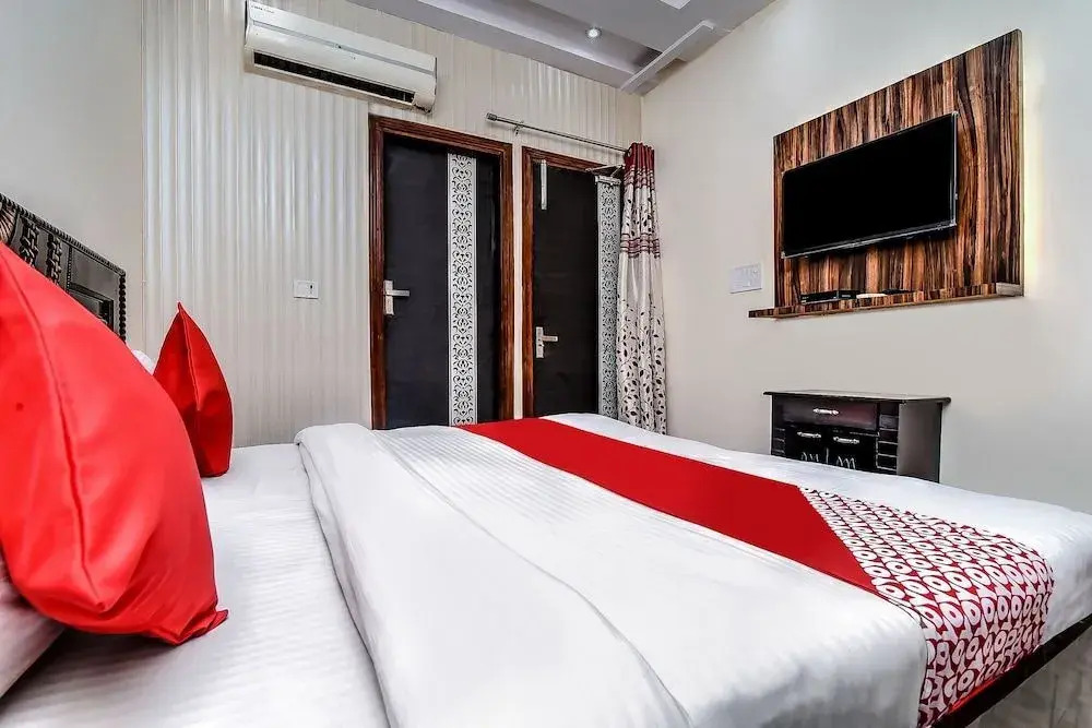 Florence Residency By OYO Rooms