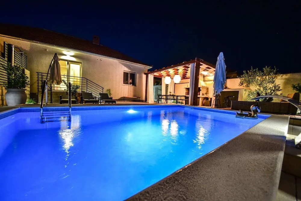 Villa Teuta ZadarVillas