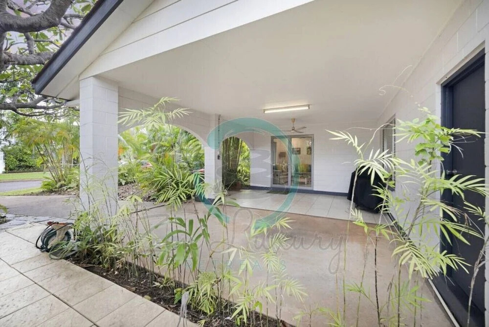 ZEN TREETOPS - 2BR Apartment with Pool