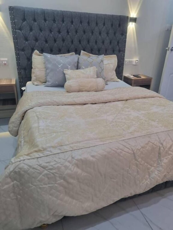 Legacy Homes 1B Apartment