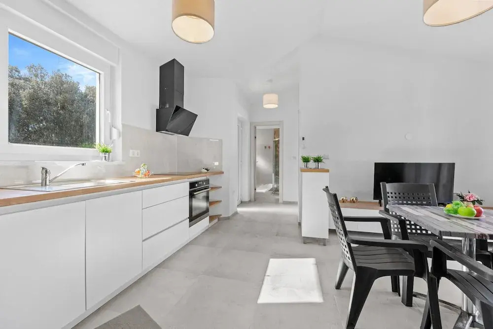Attractive Apartment in Peroj With Terrace
