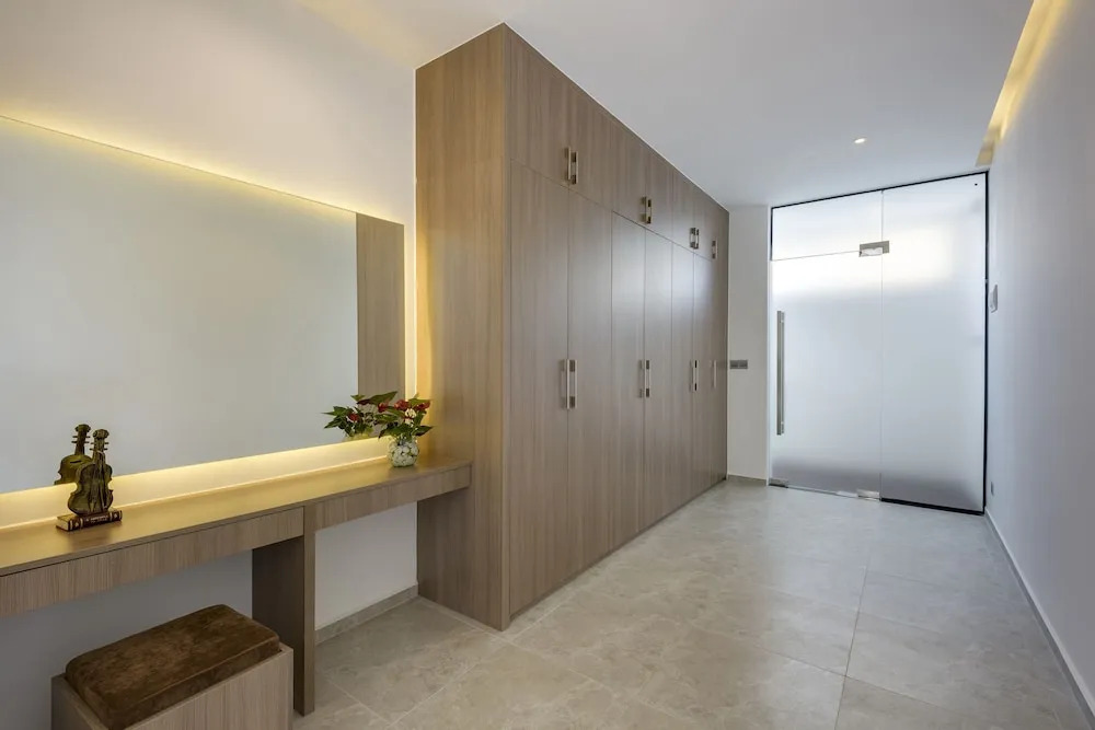 Residence 105 Hotel and Apartment