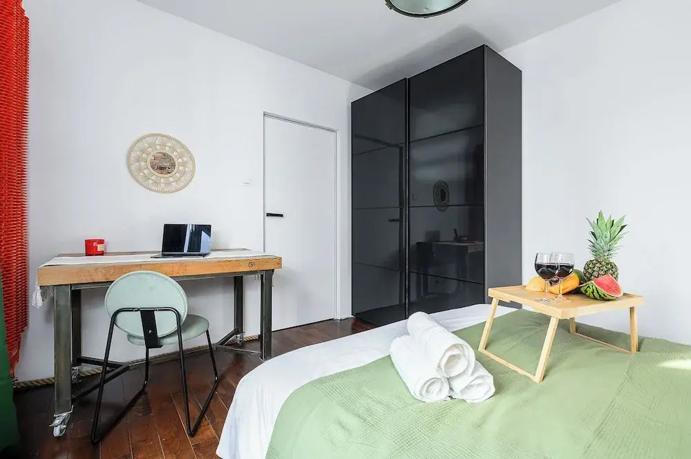 Lumina 3-room apart with large terrace