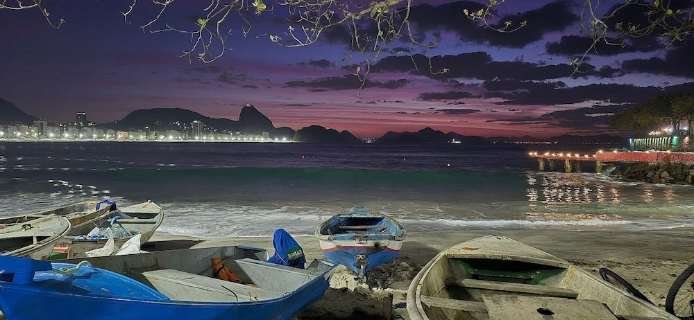 Rio Spot U051 quadra da praia