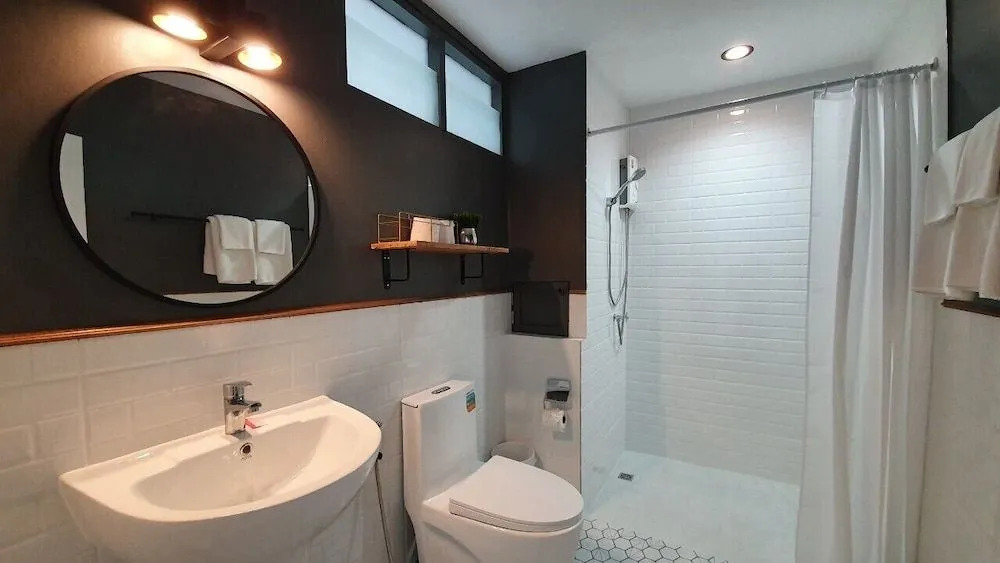 Karon Thira Guesthouse