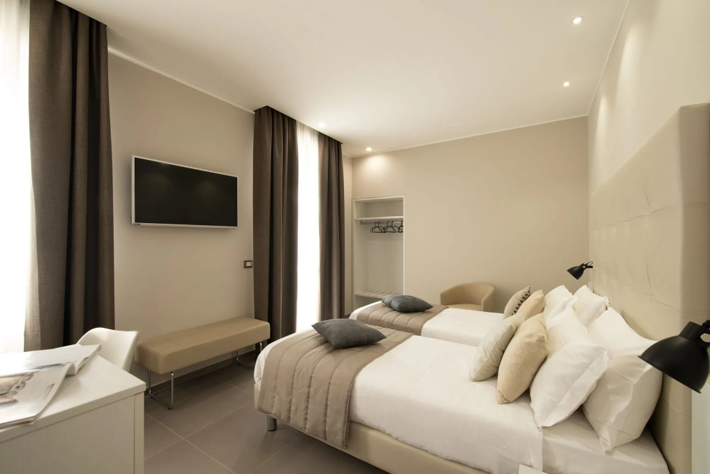 Hotel H21