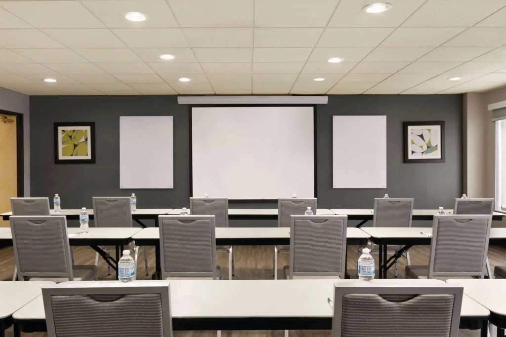 Wingate by Wyndham Cincinnati Blue Ash
