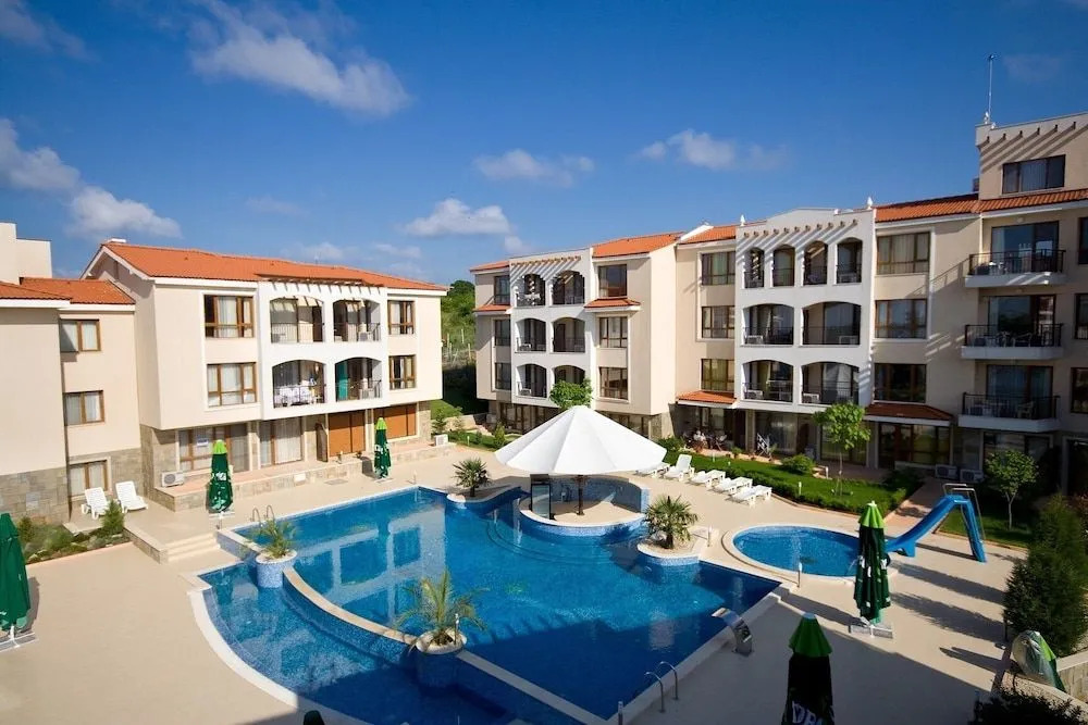PARADISE Bay Hotel