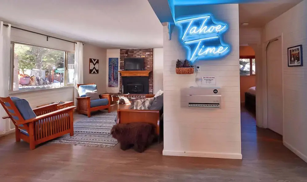 Charming Cherokee Cabin Secluded Stay for 6 Just 10 Minutes to Tahoe!