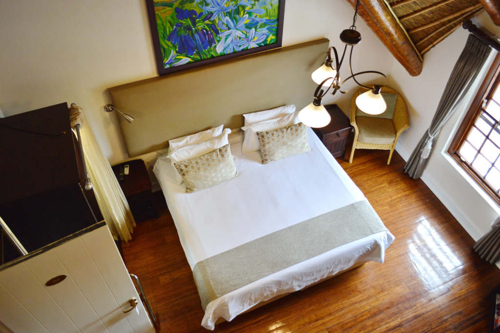 Oakhurst Hotel