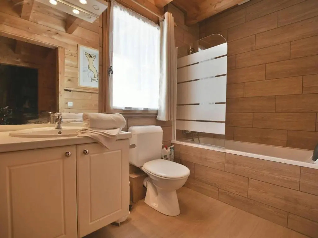 Chalet Le Grand-Bornand, 8 pièces, 16 personnes - FR-1-391-33