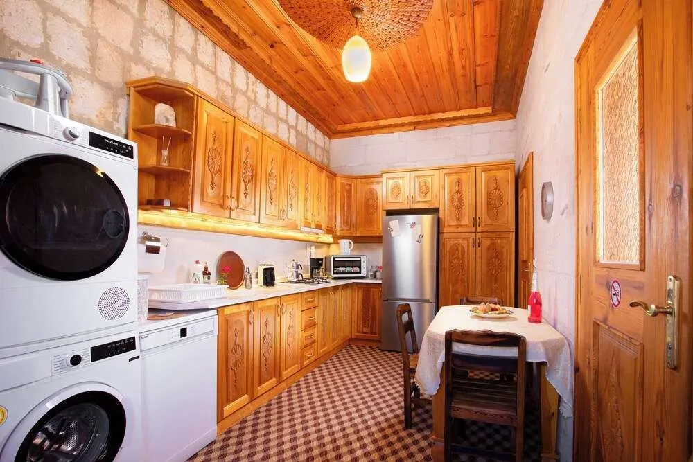 PERİ CAVE KONAK