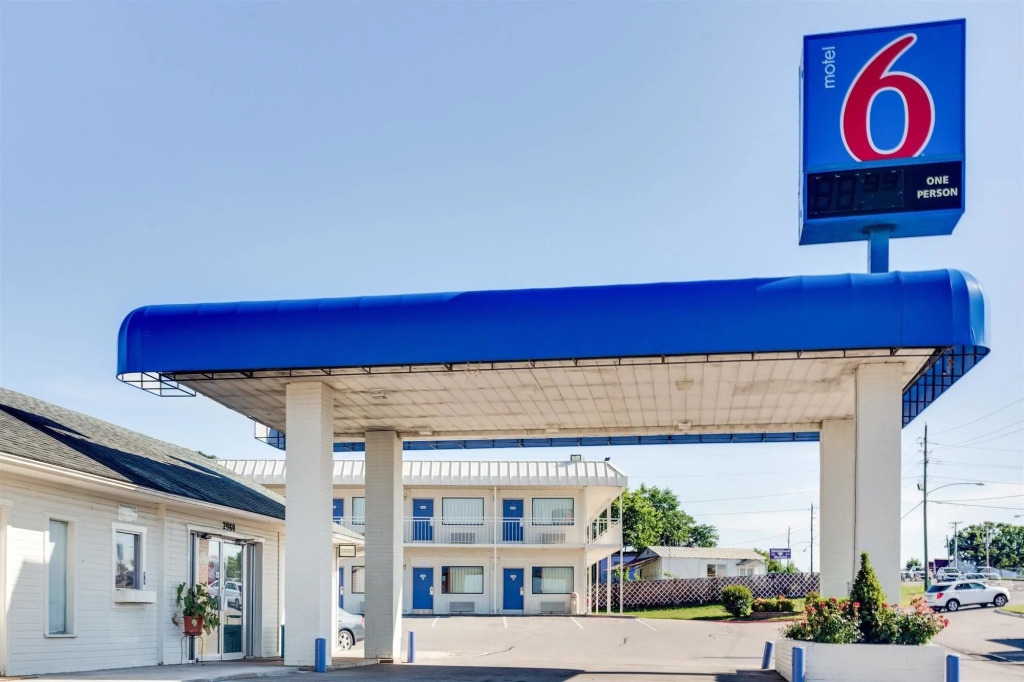 Motel 6 Fayetteville