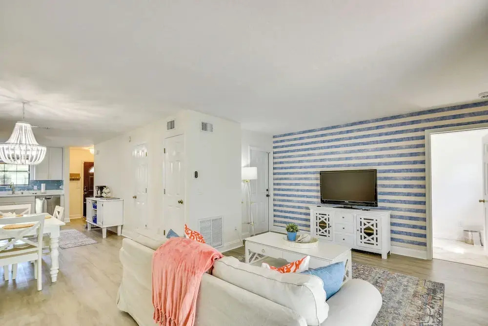 New Smyrna Beach Vacation Rental < 1/2 Mi to Beach