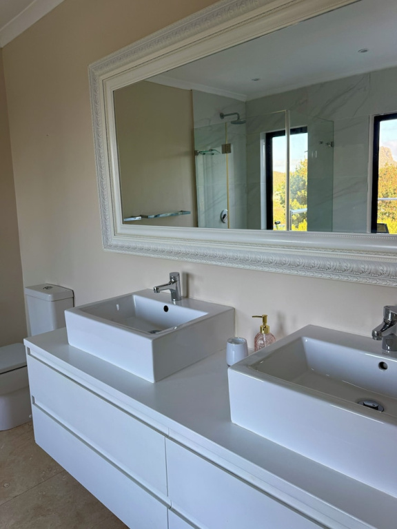 Wood Road Coastal Guest rooms