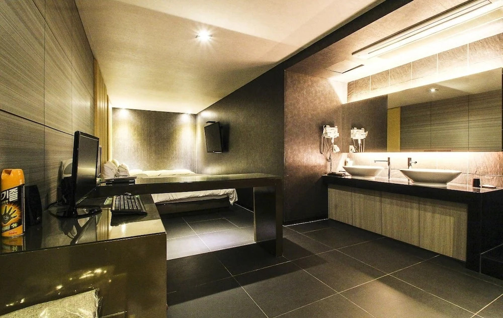 Haeundae Yeoubi Hotel