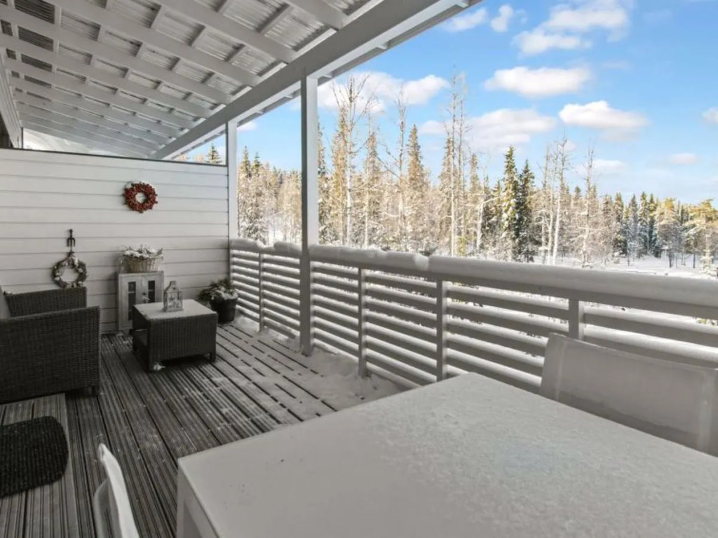 Skivillas 78 ukkohalla (2)