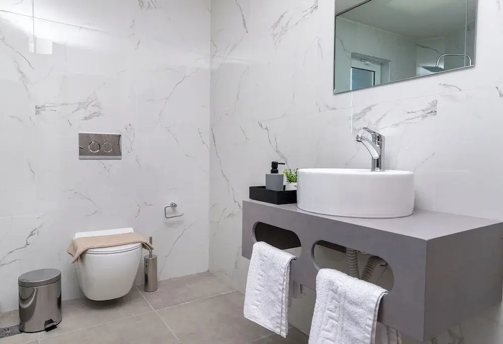 Anele Luxury Suites - Roof Top Jacuzzi
