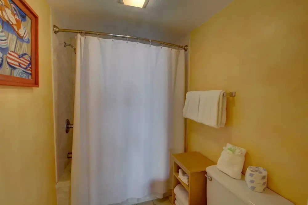 423 El Matador 2 Bedroom Condo by RedAwning