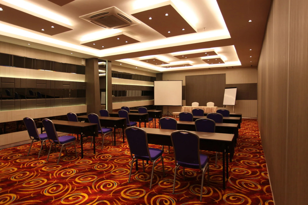 WThree Premier Hotel