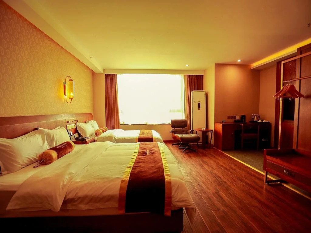 James Joyce Coffetel Hotel Chengdu Baicao Street Metro Station Branch