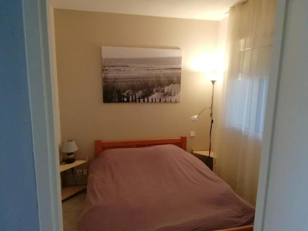 Appartement T2 cabine, capacité 4 personnes, à 600 m de la plage