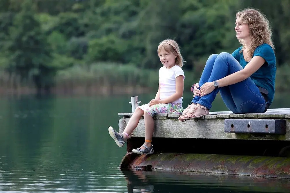 Lodge by the Lake in Arcen's Tranquil Nature