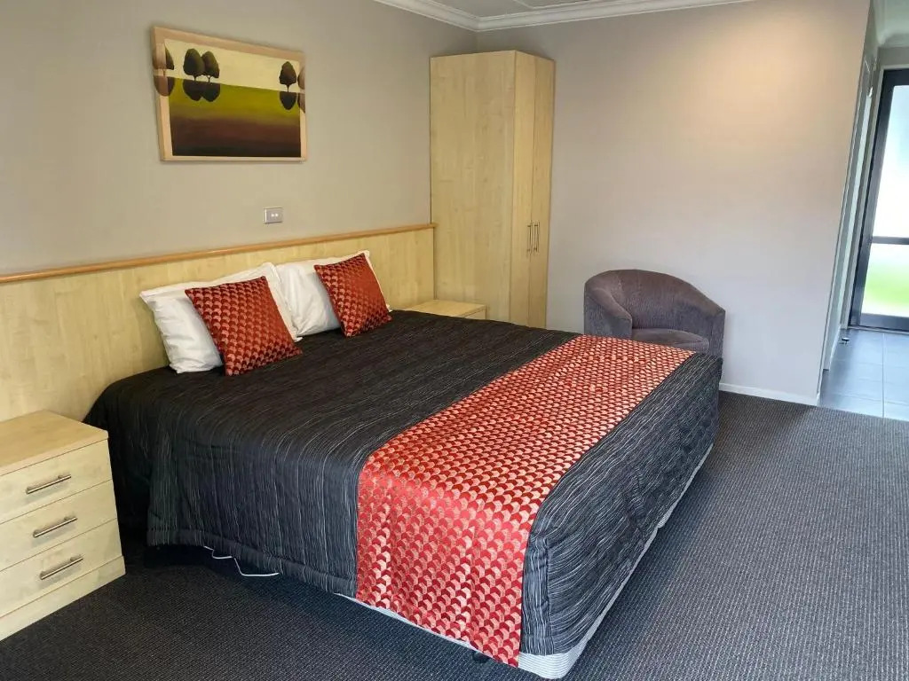 Grove Park Motor Lodge