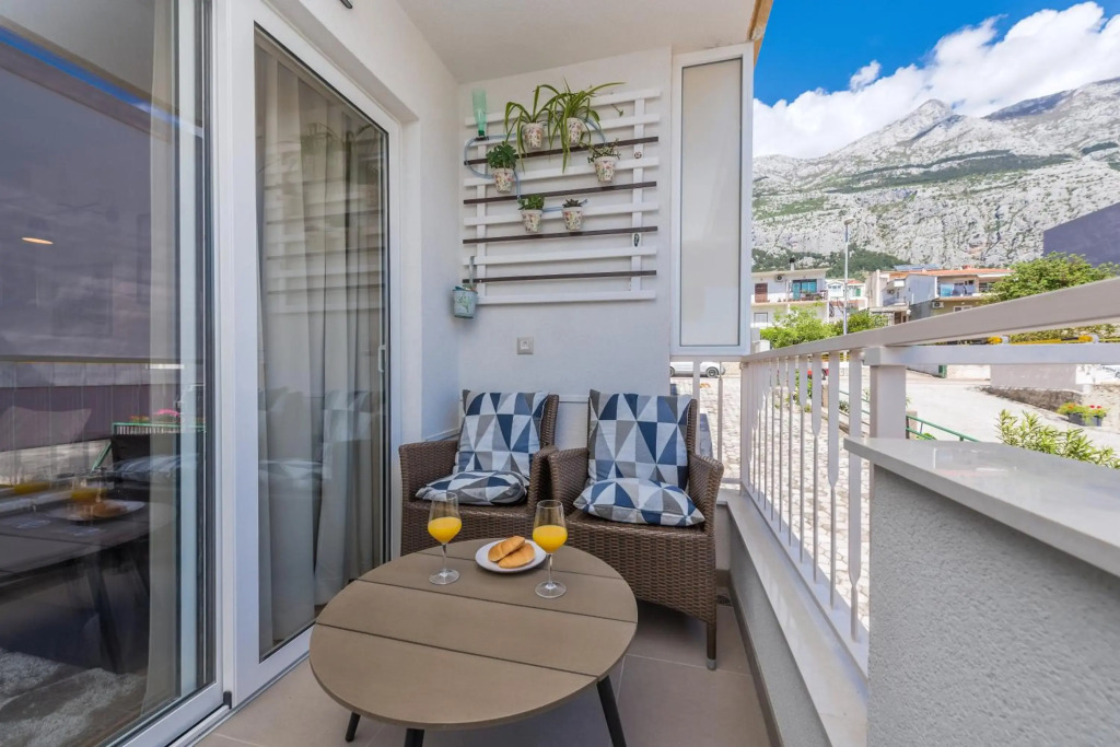 Brand new! Chic apartment Zoja near beach