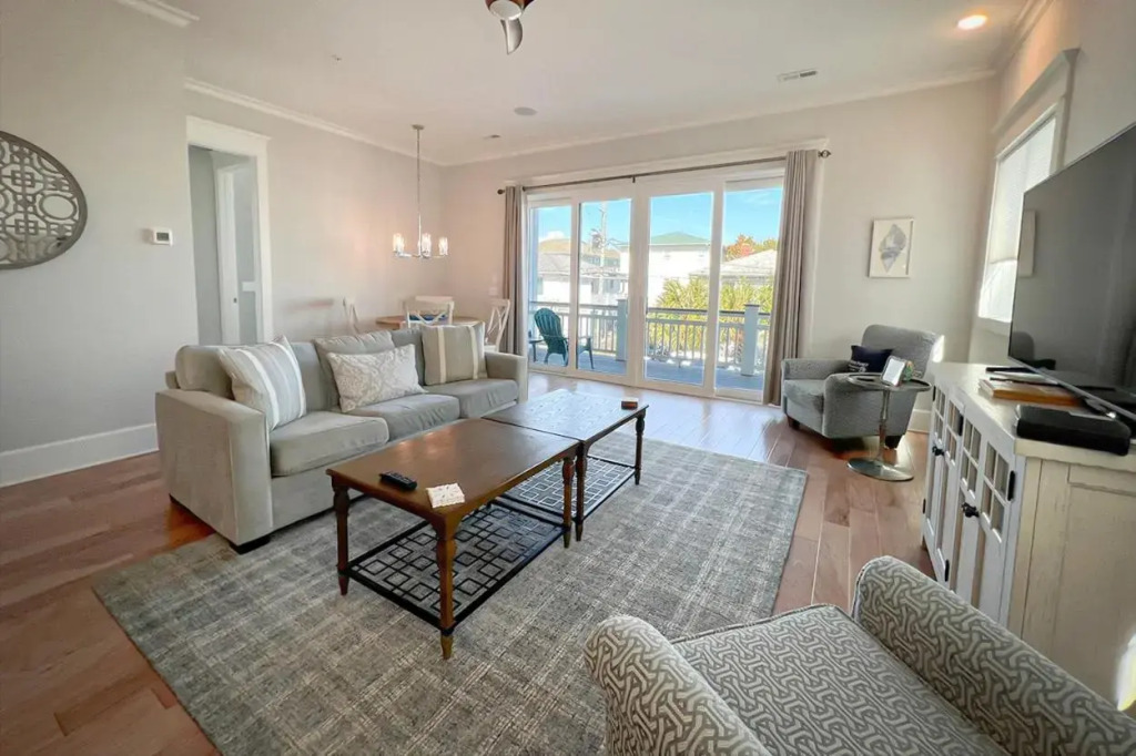 Beach Bubble Bungalow by Sea Scape Properties