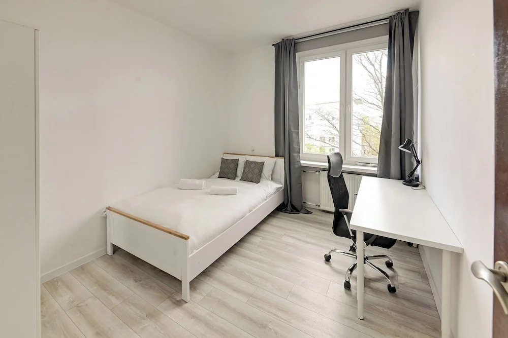 RentPlanet - Apartament przy pl Legionów