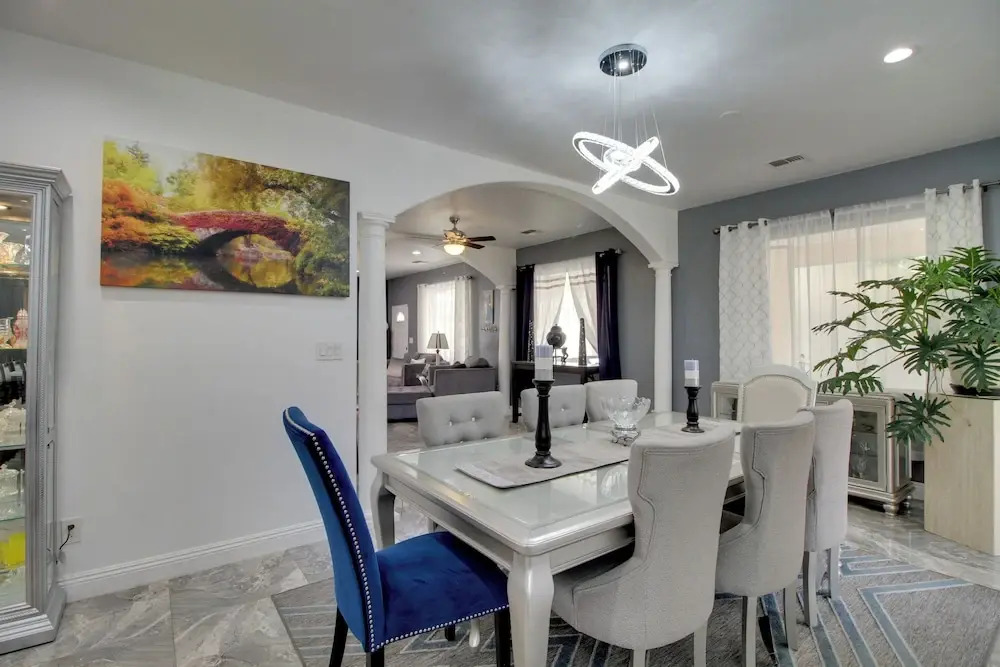 3 Mi to Rio Grande: Albuquerque Home w/ Balcony