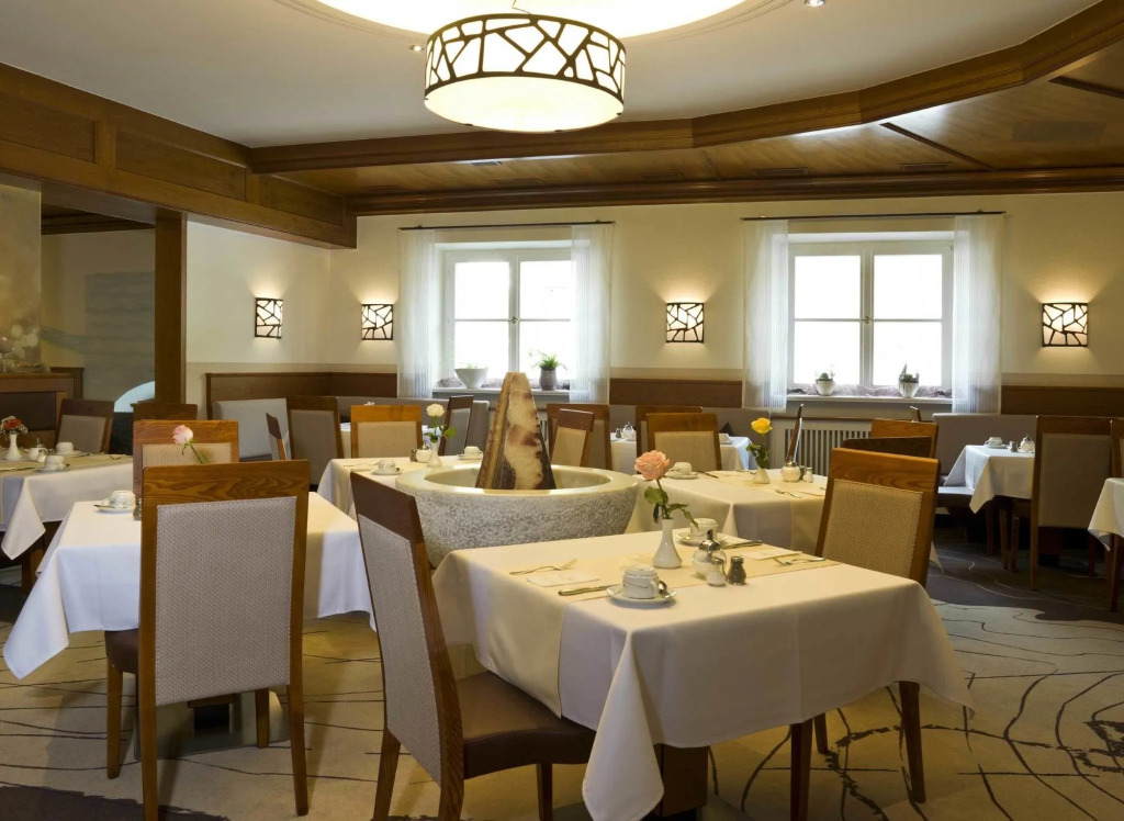 Hotel König
