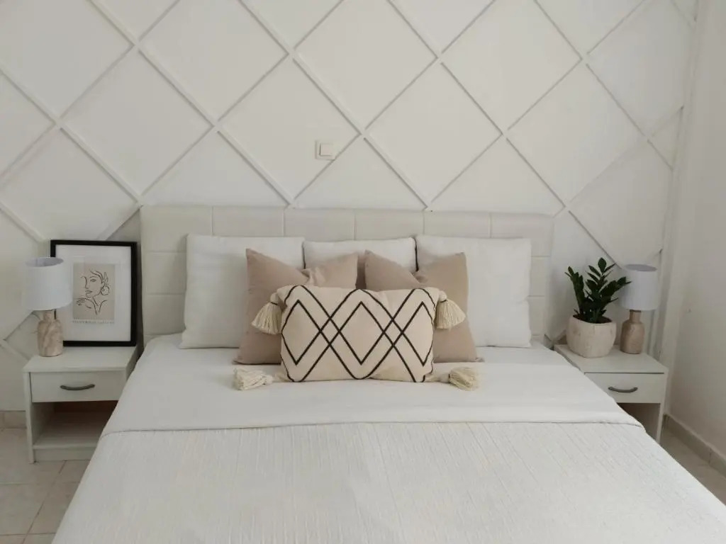 Inas apartments
