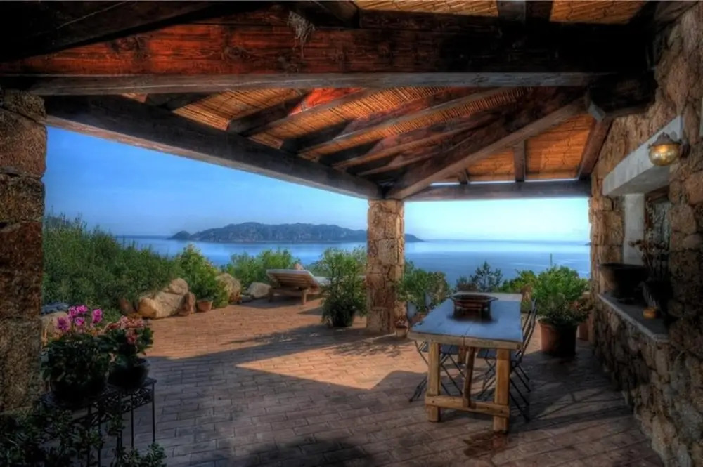 House With 4 Bedrooms in Punta Molara, With Wonderful sea View and Enclosed Garden Near the Beach