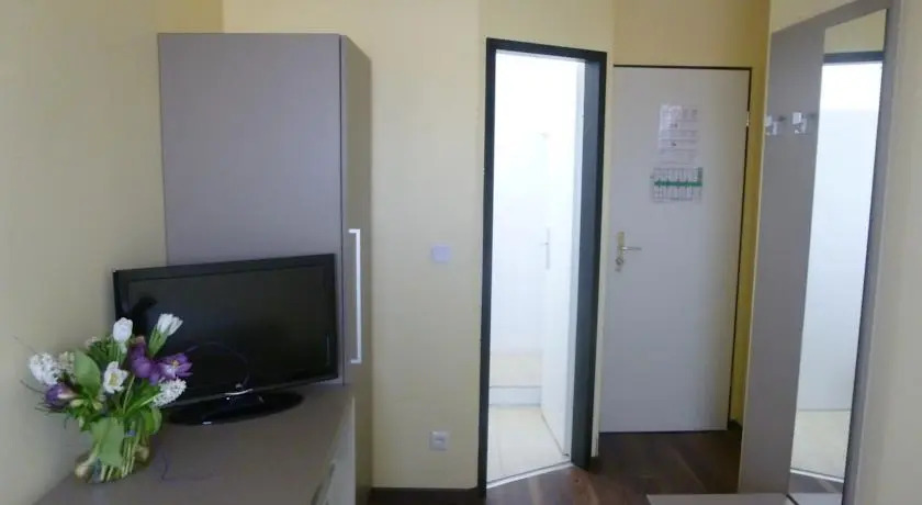 Anna Hotel