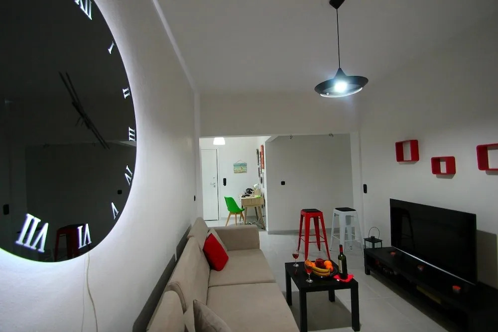 Downtown Stylish Nest