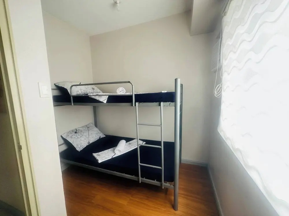 Spacious Central Davao City Getaway - Spacious Apartment With Shared Pool