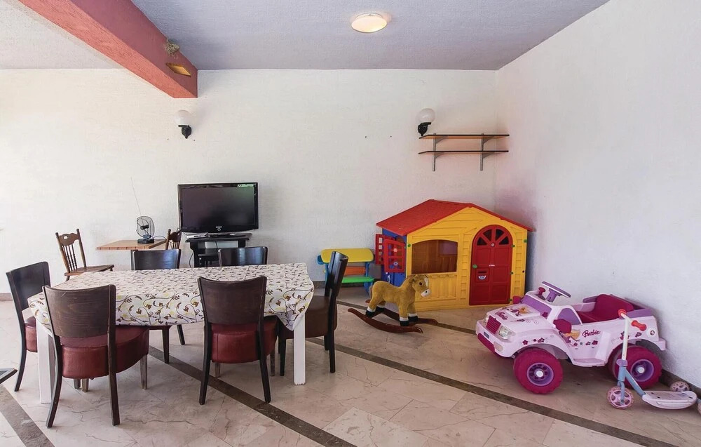 Stunning Home in Lokva Rogoznica With Wifi and 1 Bedrooms