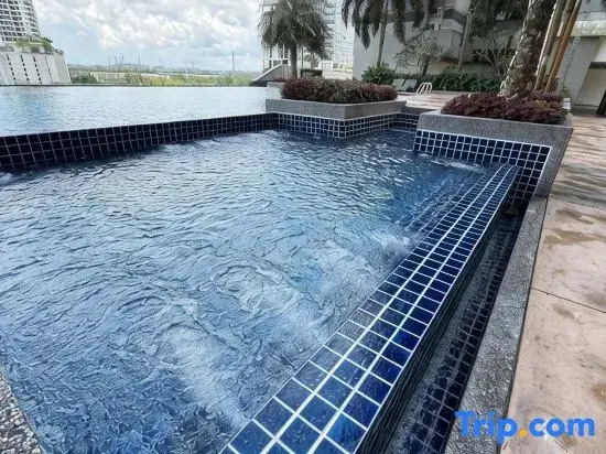 Legoland-JB Medini Luxury Play & Stay 5Pax