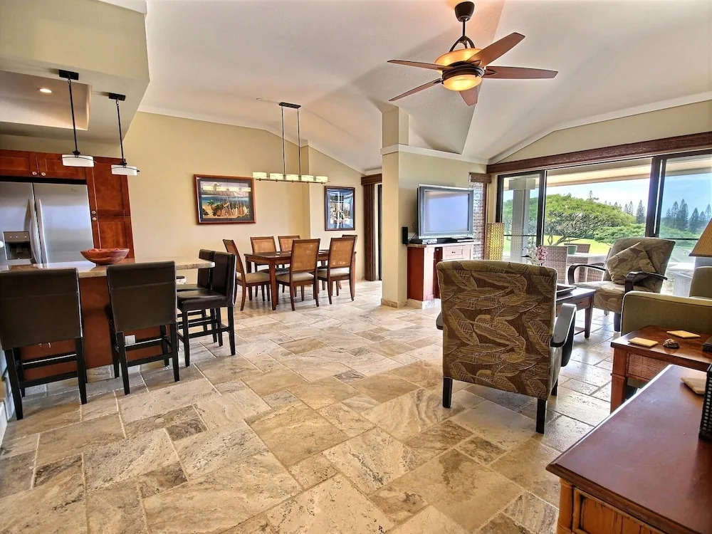 Kapalua Golf Villas Ocean View 2 BR Sleeps 6 Villas Perfect for Golfers Complimentary Car with 6 Nights KGV-21P2 by KBM