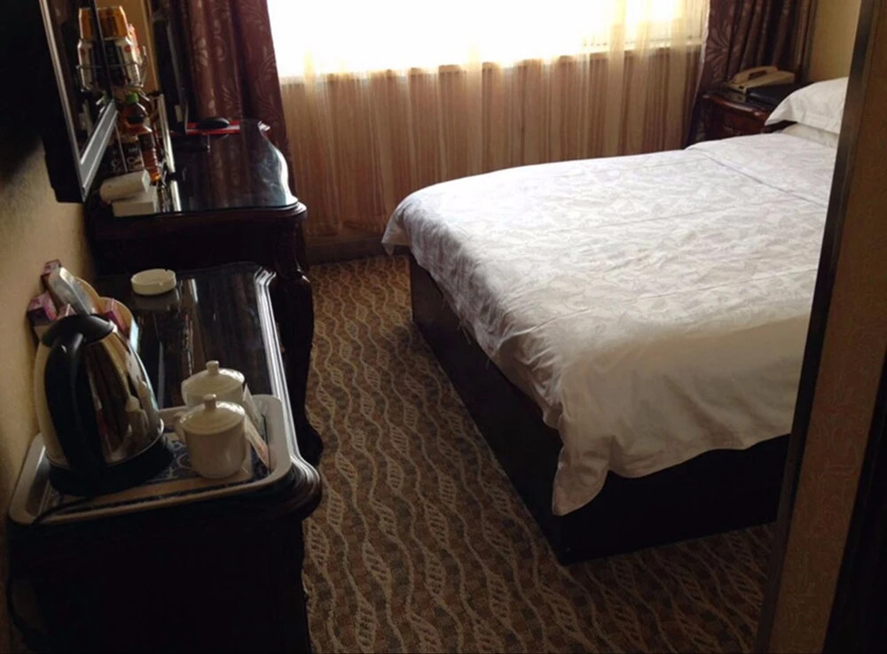 Hongbaoshi Hotel