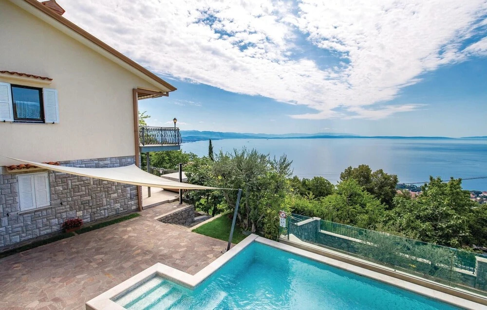 Beautiful Home in Matulji With Wifi and 3 Bedrooms