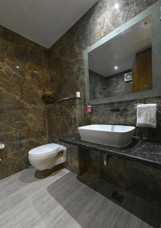 Hotel Avalon Palms Agra