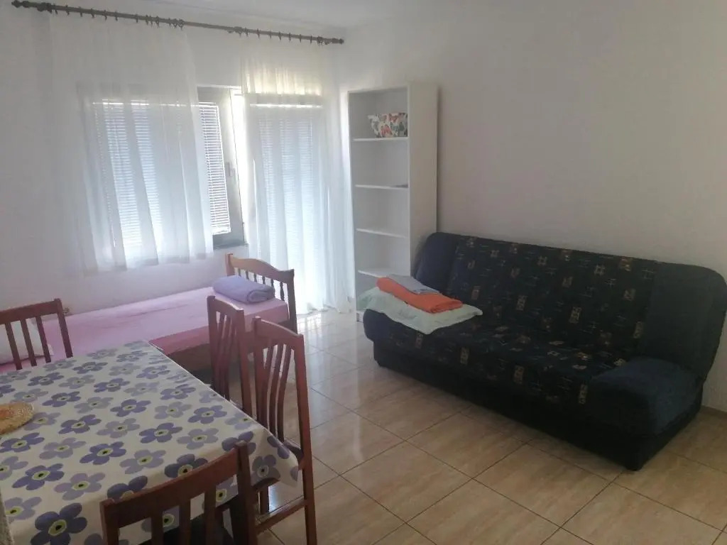 Apartments Mali Mate