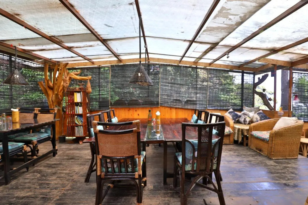 De Rock Jungle Living Resort