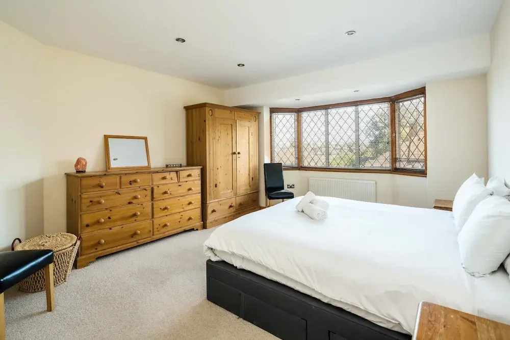 Elegant 2Bd House With Garden And Decked Patio
