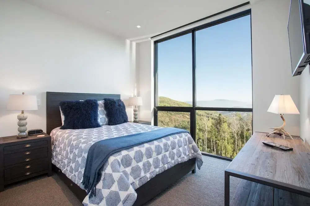 One Empire Pass Lodge at Deer Valley Resort - Four Bedroom Residence #401 4 Condo