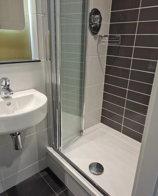 Ensuite Rooms for Student Only - Dublin