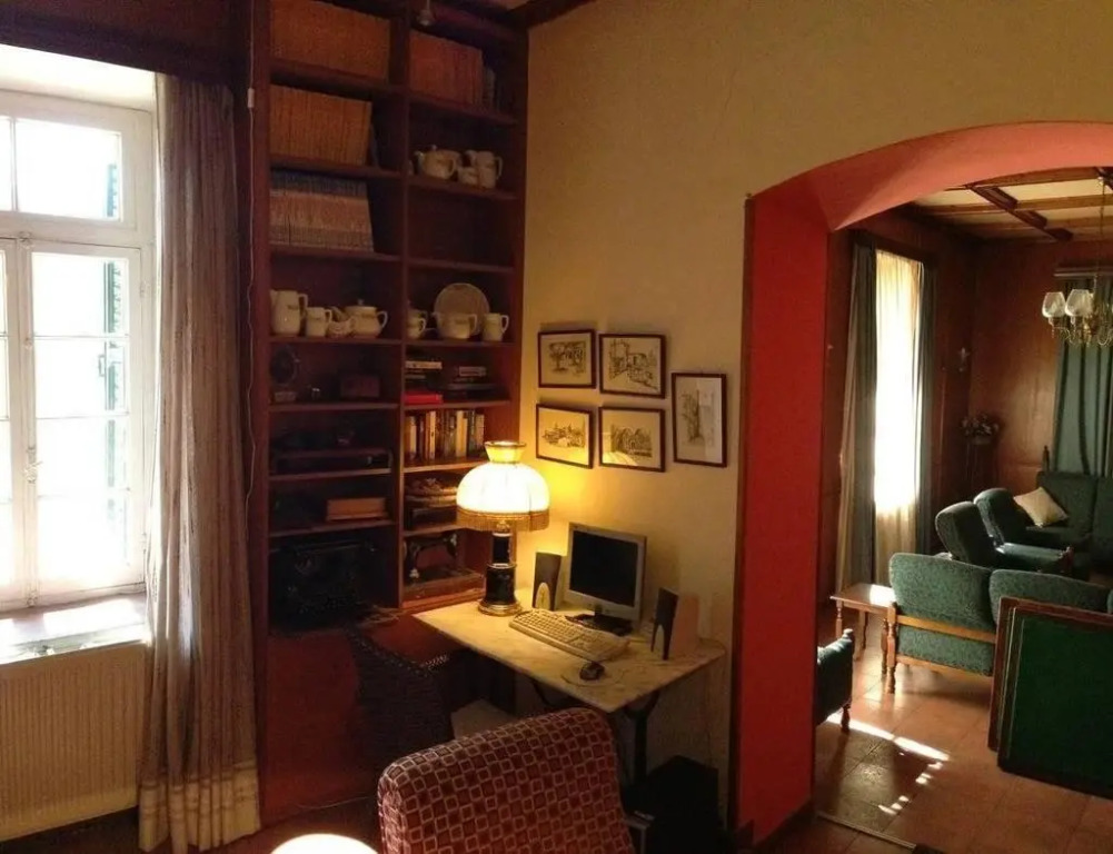 New Helvetia Historic Hotel